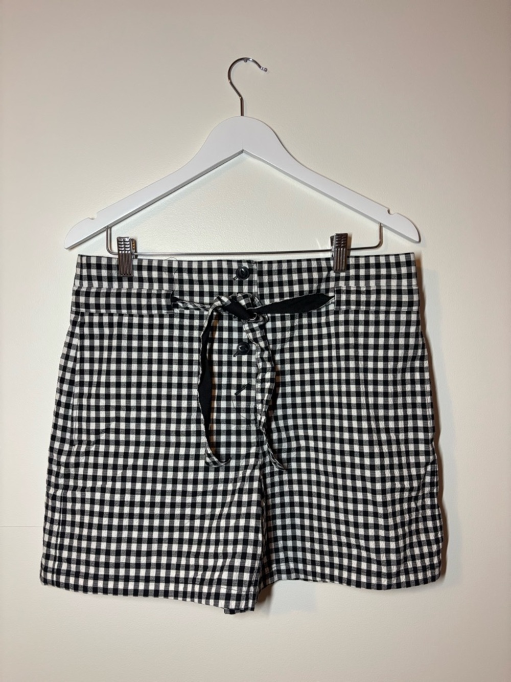 Rag & Bone Camille Gingham Paperbag Shorts, Black & White, size 4 - Picture 2 of 5